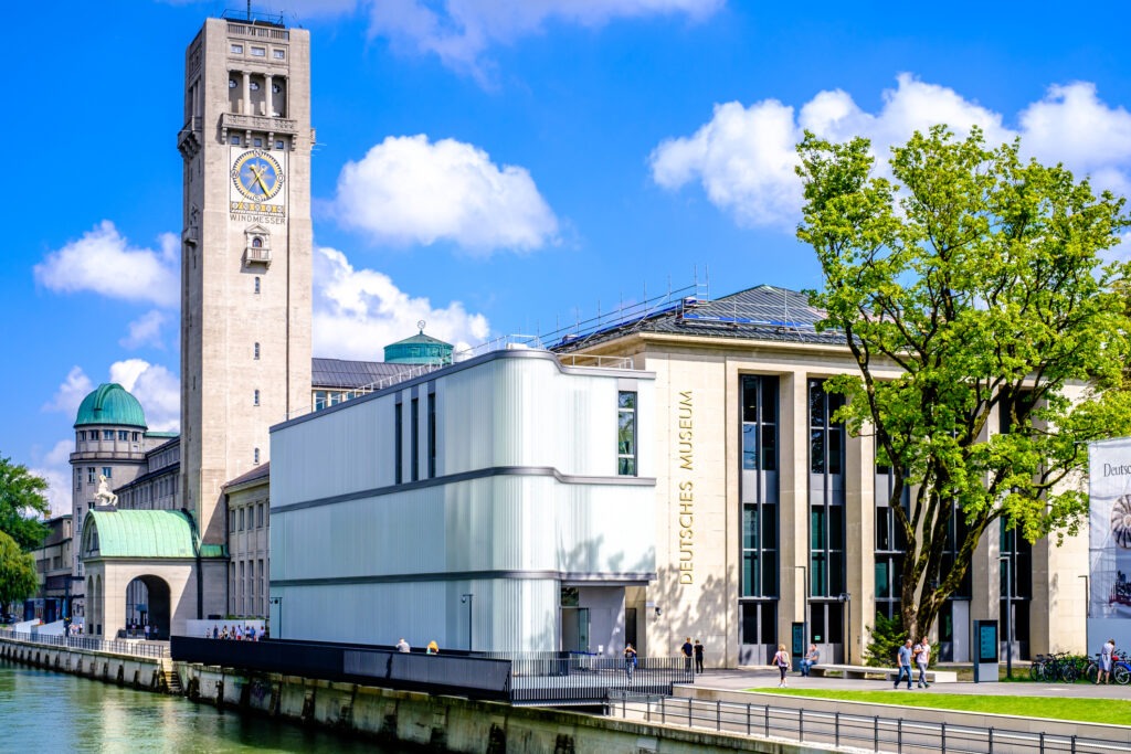 Das Deutsche Museum in München ist eines der größten und bedeutendsten Technik- und Wissenschaftsmuseen der Welt.